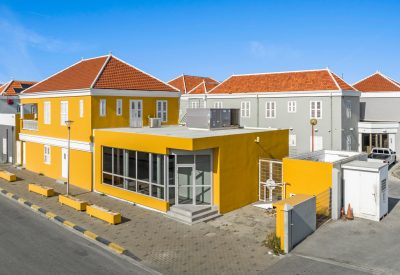 Badkamer van pand in Otrobanda