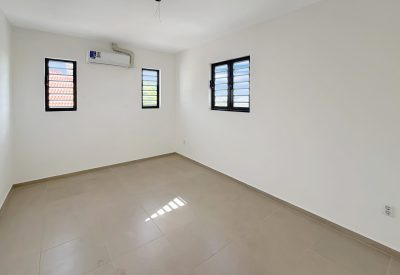 Ruime woonkamer van 3-slaapkamer woning in Cas Grandi met zwembad