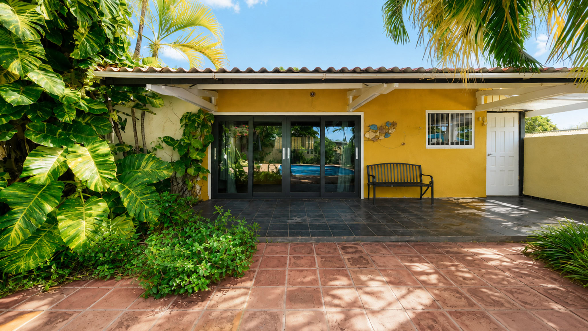 House with guest apartment for rent with private pool | Mahaai | Sunset ...